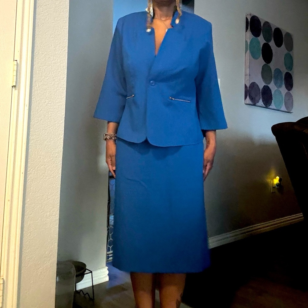 2 piece blue skirt and jacket